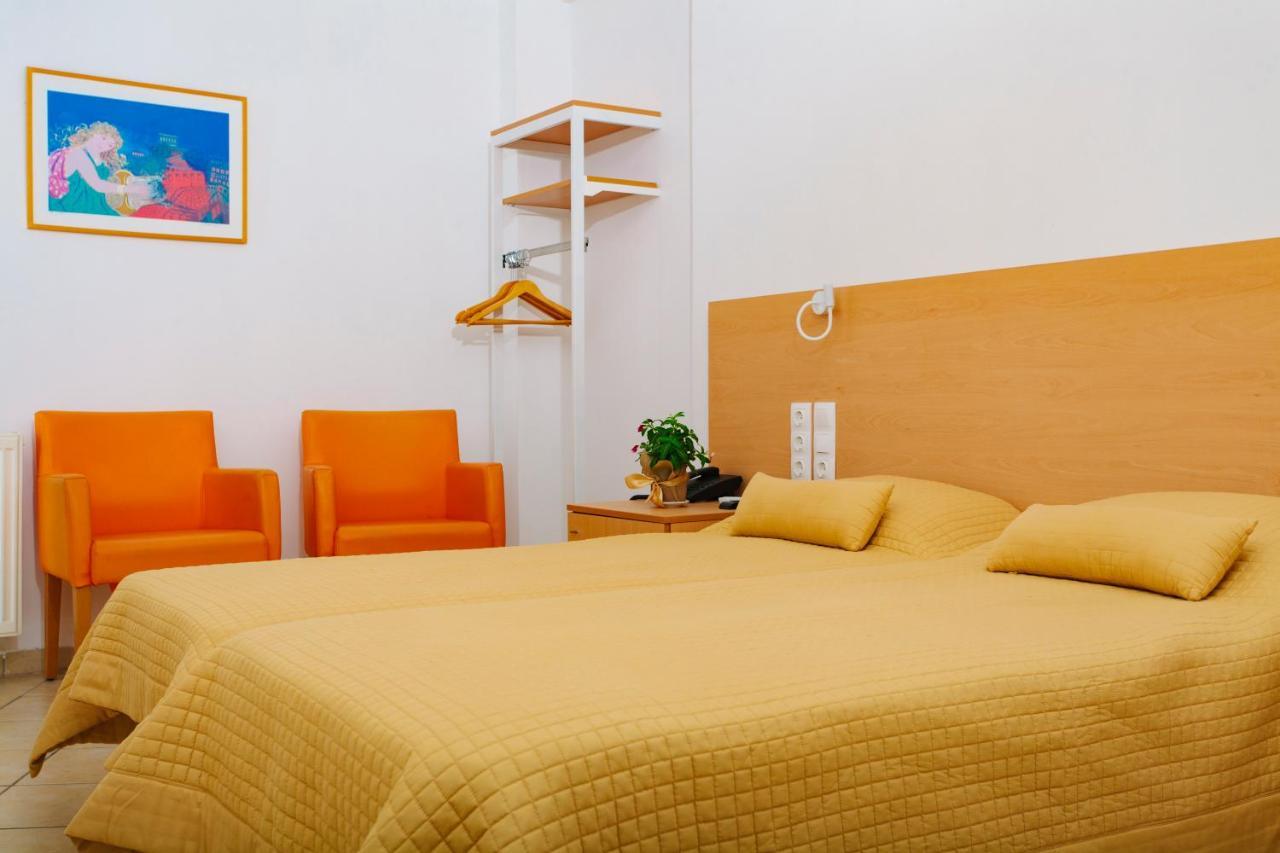 Hotel Sissy กาเมนาวูร์ลา ภายนอก รูปภาพ