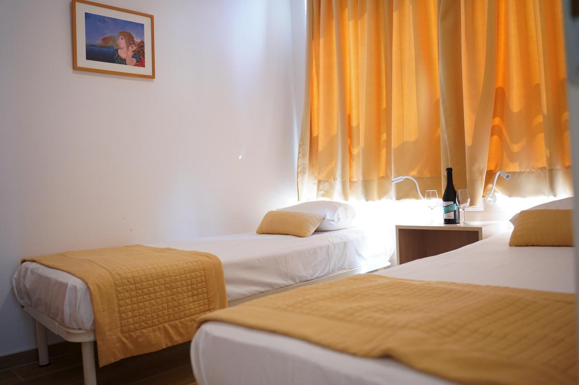 Hotel Sissy กาเมนาวูร์ลา ภายนอก รูปภาพ